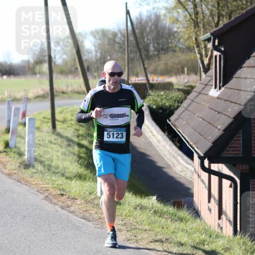 06.04.2025 - 44. Internationalen Wilhelmsburger Insellauf Jannik Wohlers http://msf.ph/oto/7618883 06.04.2025 09:57:54 Laufen 4500, 5123 meine-sportfotos.de