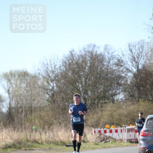 06.04.2025 - 44. Internationalen Wilhelmsburger Insellauf Jannik Wohlers http://msf.ph/oto/7618943 06.04.2025 09:59:30 Laufen 3457 meine-sportfotos.de