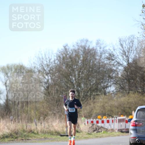 06.04.2025 - 44. Internationalen Wilhelmsburger Insellauf Jannik Wohlers http://msf.ph/oto/7618966 06.04.2025 09:59:36 Laufen 4206 meine-sportfotos.de
