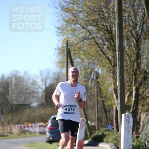 06.04.2025 - 44. Internationalen Wilhelmsburger Insellauf Jannik Wohlers http://msf.ph/oto/7619012 06.04.2025 09:59:59 Laufen 4572 meine-sportfotos.de
