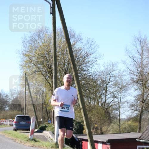 06.04.2025 - 44. Internationalen Wilhelmsburger Insellauf Jannik Wohlers http://msf.ph/oto/7619036 06.04.2025 10:00:00 Laufen 4572 meine-sportfotos.de