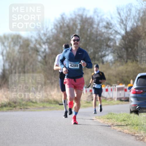 06.04.2025 - 44. Internationalen Wilhelmsburger Insellauf Jannik Wohlers http://msf.ph/oto/7619052 06.04.2025 10:00:28 Laufen 4285, 4321 meine-sportfotos.de