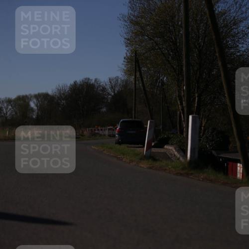 06.04.2025 - 44. Internationalen Wilhelmsburger Insellauf Jannik Wohlers http://msf.ph/oto/7619146 06.04.2025 10:00:52 Laufen  meine-sportfotos.de