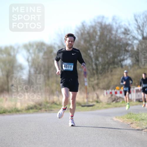 06.04.2025 - 44. Internationalen Wilhelmsburger Insellauf Jannik Wohlers http://msf.ph/oto/7619211 06.04.2025 10:01:29 Laufen 4511 meine-sportfotos.de