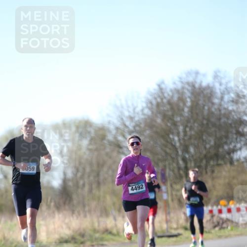 06.04.2025 - 44. Internationalen Wilhelmsburger Insellauf Jannik Wohlers http://msf.ph/oto/7619367 06.04.2025 10:02:00 Laufen 059, 4492 meine-sportfotos.de
