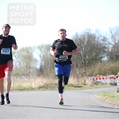 06.04.2025 - 44. Internationalen Wilhelmsburger Insellauf Jannik Wohlers http://msf.ph/oto/7619452 06.04.2025 10:02:08 Laufen 3557, 3599, 31, 4321 meine-sportfotos.de