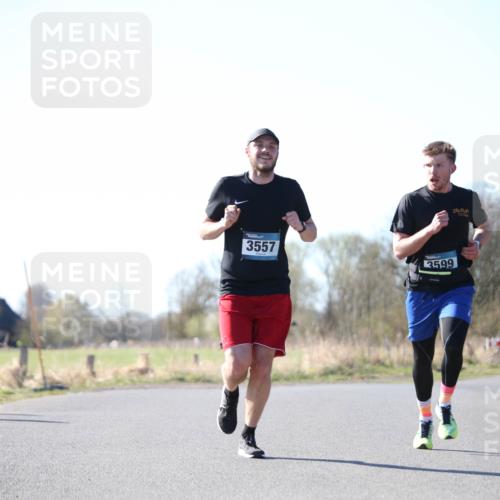 06.04.2025 - 44. Internationalen Wilhelmsburger Insellauf Jannik Wohlers http://msf.ph/oto/7619454 06.04.2025 10:02:09 Laufen 3557, 3599 meine-sportfotos.de