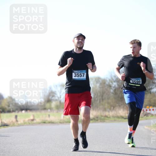 06.04.2025 - 44. Internationalen Wilhelmsburger Insellauf Jannik Wohlers http://msf.ph/oto/7619459 06.04.2025 10:02:09 Laufen 3557, 3599 meine-sportfotos.de