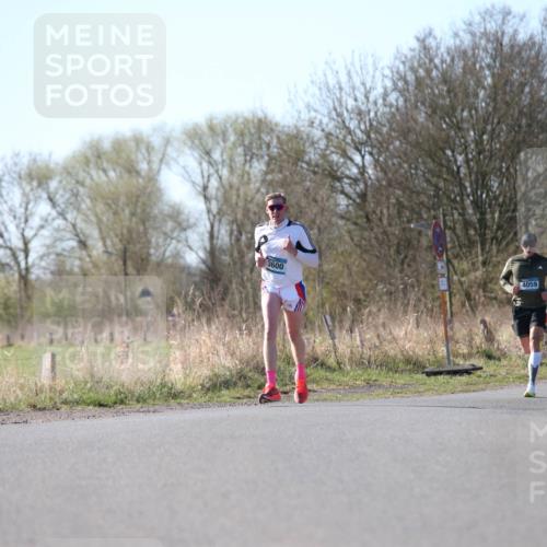 06.04.2025 - 44. Internationalen Wilhelmsburger Insellauf Jannik Wohlers http://msf.ph/oto/7619521 06.04.2025 10:03:04 Laufen 3600, 4059 meine-sportfotos.de