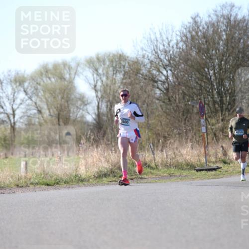 06.04.2025 - 44. Internationalen Wilhelmsburger Insellauf Jannik Wohlers http://msf.ph/oto/7619524 06.04.2025 10:03:04 Laufen 3600, 4059 meine-sportfotos.de