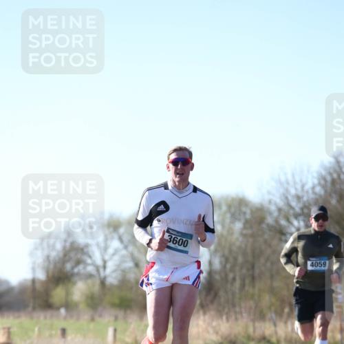 06.04.2025 - 44. Internationalen Wilhelmsburger Insellauf Jannik Wohlers http://msf.ph/oto/7619531 06.04.2025 10:03:09 Laufen 3600, 4059 meine-sportfotos.de
