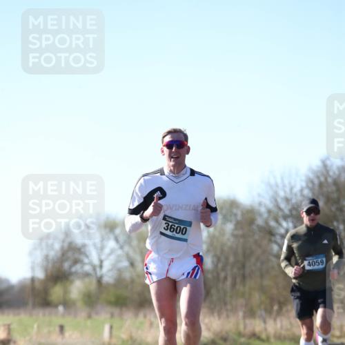 06.04.2025 - 44. Internationalen Wilhelmsburger Insellauf Jannik Wohlers http://msf.ph/oto/7619539 06.04.2025 10:03:10 Laufen 3600, 4059 meine-sportfotos.de