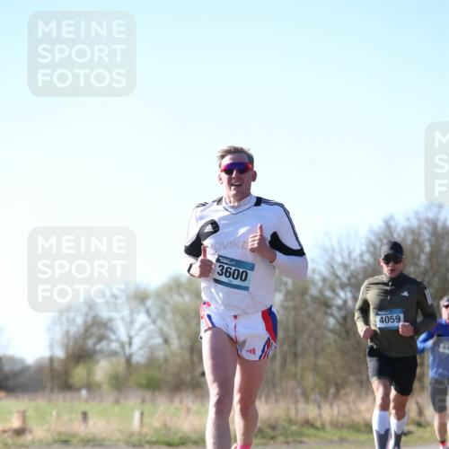 06.04.2025 - 44. Internationalen Wilhelmsburger Insellauf Jannik Wohlers http://msf.ph/oto/7619551 06.04.2025 10:03:10 Laufen 3600, 4059 meine-sportfotos.de