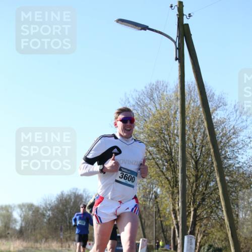 06.04.2025 - 44. Internationalen Wilhelmsburger Insellauf Jannik Wohlers http://msf.ph/oto/7619562 06.04.2025 10:03:12 Laufen 6430, 3600 meine-sportfotos.de