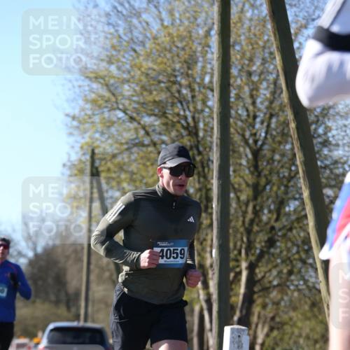06.04.2025 - 44. Internationalen Wilhelmsburger Insellauf Jannik Wohlers http://msf.ph/oto/7619565 06.04.2025 10:03:13 Laufen 0, 4059 meine-sportfotos.de