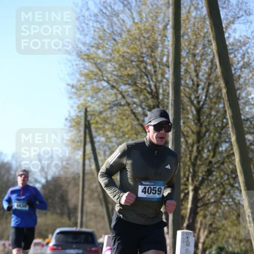 06.04.2025 - 44. Internationalen Wilhelmsburger Insellauf Jannik Wohlers http://msf.ph/oto/7619567 06.04.2025 10:03:13 Laufen 4059 meine-sportfotos.de