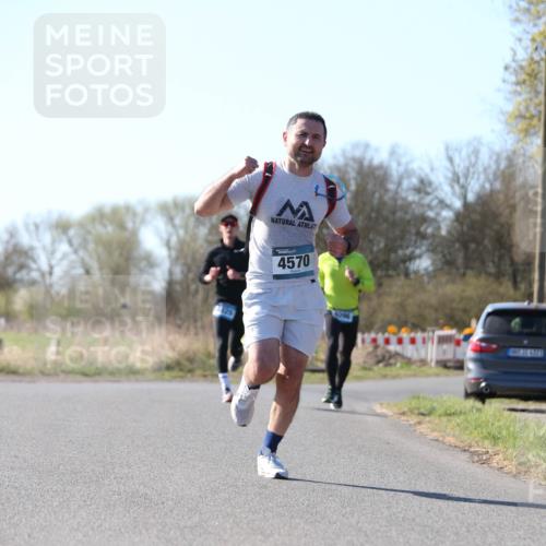 06.04.2025 - 44. Internationalen Wilhelmsburger Insellauf Jannik Wohlers http://msf.ph/oto/7619620 06.04.2025 10:03:33 Laufen 4570, 4096 meine-sportfotos.de