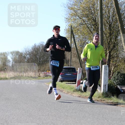 06.04.2025 - 44. Internationalen Wilhelmsburger Insellauf Jannik Wohlers http://msf.ph/oto/7619692 06.04.2025 10:03:37 Laufen 4325, 4323, 4096 meine-sportfotos.de