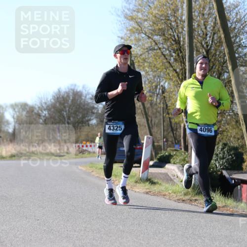 06.04.2025 - 44. Internationalen Wilhelmsburger Insellauf Jannik Wohlers http://msf.ph/oto/7619702 06.04.2025 10:03:37 Laufen 4325, 4096 meine-sportfotos.de