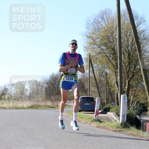 06.04.2025 - 44. Internationalen Wilhelmsburger Insellauf Jannik Wohlers http://msf.ph/oto/7619792 06.04.2025 10:04:05 Laufen 3259 meine-sportfotos.de