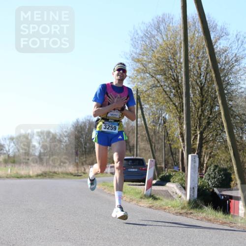 06.04.2025 - 44. Internationalen Wilhelmsburger Insellauf Jannik Wohlers http://msf.ph/oto/7619796 06.04.2025 10:04:05 Laufen 3259 meine-sportfotos.de