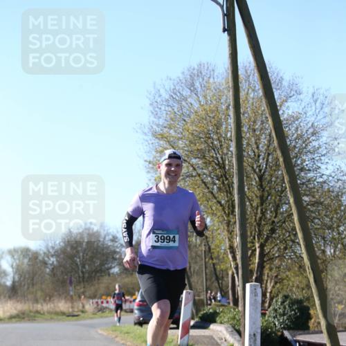 06.04.2025 - 44. Internationalen Wilhelmsburger Insellauf Jannik Wohlers http://msf.ph/oto/7619836 06.04.2025 10:04:21 Laufen 3994 meine-sportfotos.de