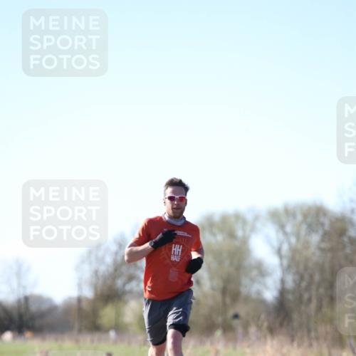 06.04.2025 - 44. Internationalen Wilhelmsburger Insellauf Jannik Wohlers http://msf.ph/oto/7619884 06.04.2025 10:04:38 Laufen  meine-sportfotos.de
