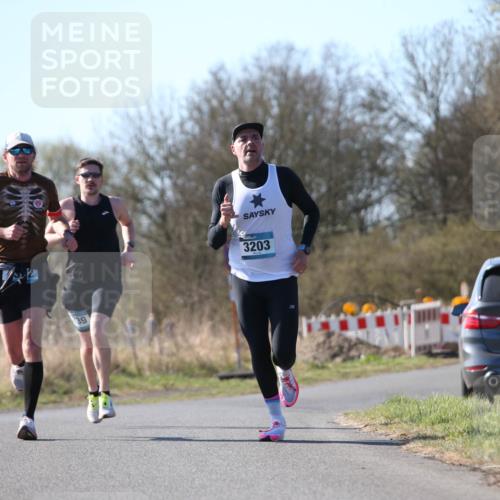 06.04.2025 - 44. Internationalen Wilhelmsburger Insellauf Jannik Wohlers http://msf.ph/oto/7619906 06.04.2025 10:04:47 Laufen 39, 3203, 4321 meine-sportfotos.de