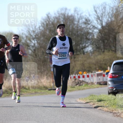 06.04.2025 - 44. Internationalen Wilhelmsburger Insellauf Jannik Wohlers http://msf.ph/oto/7619908 06.04.2025 10:04:47 Laufen 39, 3203, 31, 4321 meine-sportfotos.de