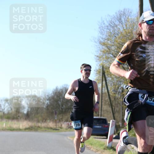 06.04.2025 - 44. Internationalen Wilhelmsburger Insellauf Jannik Wohlers http://msf.ph/oto/7619921 06.04.2025 10:04:52 Laufen 3739, 49 meine-sportfotos.de