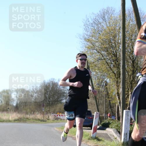 06.04.2025 - 44. Internationalen Wilhelmsburger Insellauf Jannik Wohlers http://msf.ph/oto/7619927 06.04.2025 10:04:52 Laufen 3739 meine-sportfotos.de