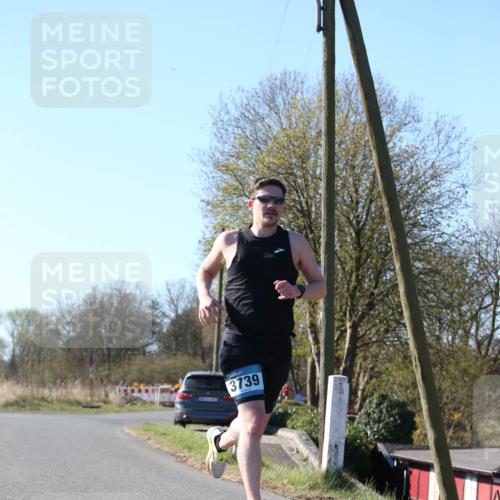 06.04.2025 - 44. Internationalen Wilhelmsburger Insellauf Jannik Wohlers http://msf.ph/oto/7619938 06.04.2025 10:04:52 Laufen 3739 meine-sportfotos.de