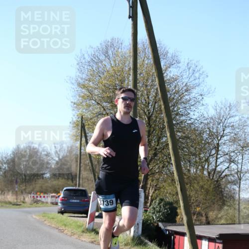 06.04.2025 - 44. Internationalen Wilhelmsburger Insellauf Jannik Wohlers http://msf.ph/oto/7619944 06.04.2025 10:04:52 Laufen 3739 meine-sportfotos.de