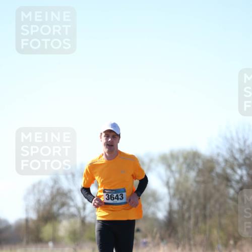 06.04.2025 - 44. Internationalen Wilhelmsburger Insellauf Jannik Wohlers http://msf.ph/oto/7619968 06.04.2025 10:05:09 Laufen 3643 meine-sportfotos.de