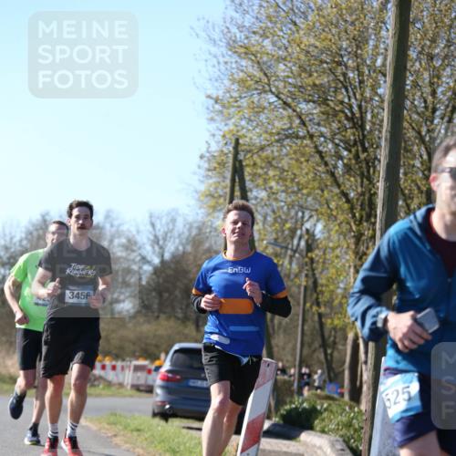 06.04.2025 - 44. Internationalen Wilhelmsburger Insellauf Jannik Wohlers http://msf.ph/oto/7620160 06.04.2025 10:05:42 Laufen 3456, 525 meine-sportfotos.de