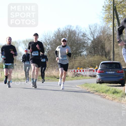 06.04.2025 - 44. Internationalen Wilhelmsburger Insellauf Jannik Wohlers http://msf.ph/oto/7620277 06.04.2025 10:06:08 Laufen 5226, 3078, 3062, 4417, 4321, 3027 meine-sportfotos.de