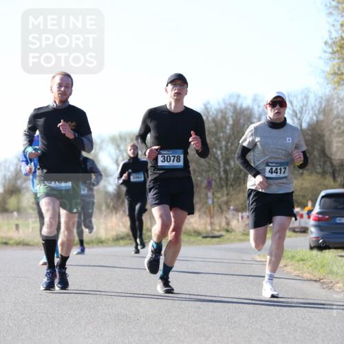06.04.2025 - 44. Internationalen Wilhelmsburger Insellauf Jannik Wohlers http://msf.ph/oto/7620295 06.04.2025 10:06:10 Laufen 3062, 3078, 636, 4417, 31, 4921 meine-sportfotos.de