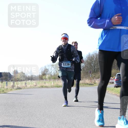 06.04.2025 - 44. Internationalen Wilhelmsburger Insellauf Jannik Wohlers http://msf.ph/oto/7620327 06.04.2025 10:06:14 Laufen 5226 meine-sportfotos.de