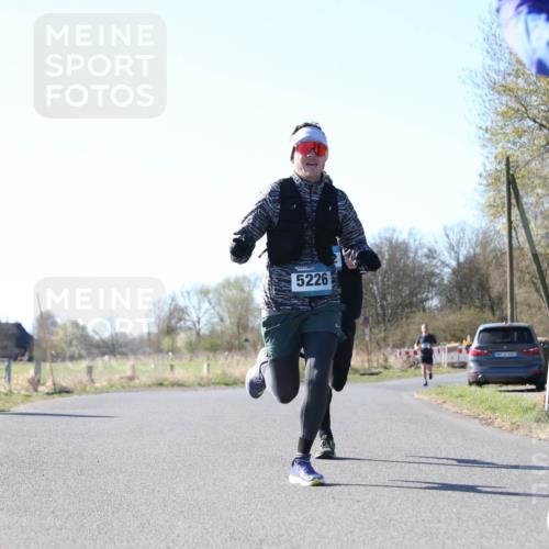 06.04.2025 - 44. Internationalen Wilhelmsburger Insellauf Jannik Wohlers http://msf.ph/oto/7620330 06.04.2025 10:06:14 Laufen 5226, 40606, 31, 4923 meine-sportfotos.de