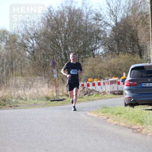 06.04.2025 - 44. Internationalen Wilhelmsburger Insellauf Jannik Wohlers http://msf.ph/oto/7620360 06.04.2025 10:06:18 Laufen 3609, 4321 meine-sportfotos.de
