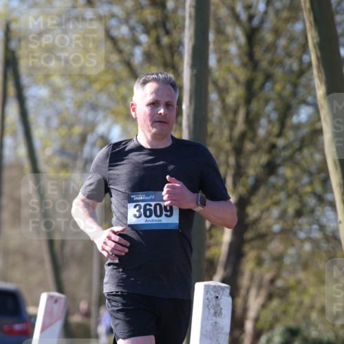 06.04.2025 - 44. Internationalen Wilhelmsburger Insellauf Jannik Wohlers http://msf.ph/oto/7620412 06.04.2025 10:06:25 Laufen 3609 meine-sportfotos.de