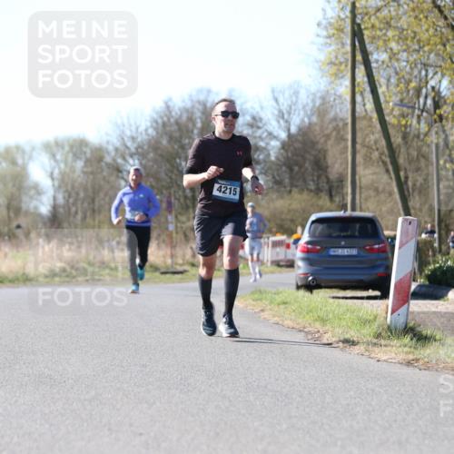 06.04.2025 - 44. Internationalen Wilhelmsburger Insellauf Jannik Wohlers http://msf.ph/oto/7620486 06.04.2025 10:06:47 Laufen 4215, 31, 4323 meine-sportfotos.de