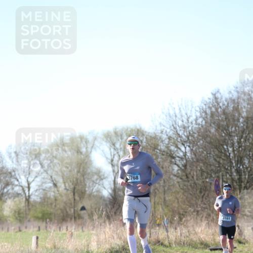 06.04.2025 - 44. Internationalen Wilhelmsburger Insellauf Jannik Wohlers http://msf.ph/oto/7620518 06.04.2025 10:06:54 Laufen 3768, 3161 meine-sportfotos.de