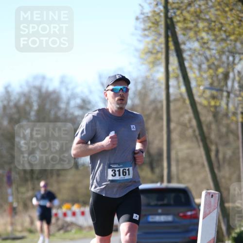 06.04.2025 - 44. Internationalen Wilhelmsburger Insellauf Jannik Wohlers http://msf.ph/oto/7620552 06.04.2025 10:07:02 Laufen 3161 meine-sportfotos.de