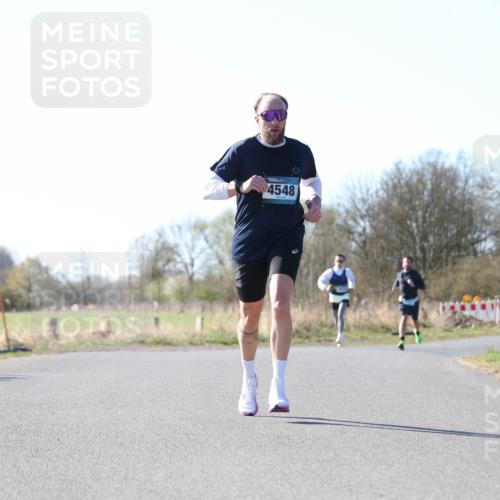 06.04.2025 - 44. Internationalen Wilhelmsburger Insellauf Jannik Wohlers http://msf.ph/oto/7620565 06.04.2025 10:07:13 Laufen 4548, 31, 4323 meine-sportfotos.de