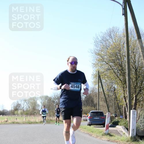 06.04.2025 - 44. Internationalen Wilhelmsburger Insellauf Jannik Wohlers http://msf.ph/oto/7620574 06.04.2025 10:07:14 Laufen 4548, 31, 4323 meine-sportfotos.de