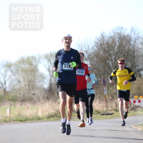 06.04.2025 - 44. Internationalen Wilhelmsburger Insellauf Jannik Wohlers http://msf.ph/oto/7620686 06.04.2025 10:07:46 Laufen 5193, 3555, 378 meine-sportfotos.de