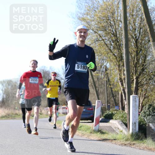 06.04.2025 - 44. Internationalen Wilhelmsburger Insellauf Jannik Wohlers http://msf.ph/oto/7620698 06.04.2025 10:07:49 Laufen 3555, 5193 meine-sportfotos.de