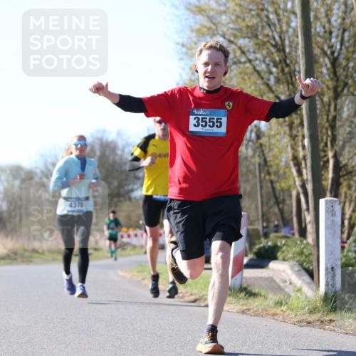 06.04.2025 - 44. Internationalen Wilhelmsburger Insellauf Jannik Wohlers http://msf.ph/oto/7620721 06.04.2025 10:07:51 Laufen 4378, 3555 meine-sportfotos.de