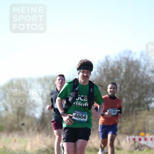 06.04.2025 - 44. Internationalen Wilhelmsburger Insellauf Jannik Wohlers http://msf.ph/oto/7620762 06.04.2025 10:08:00 Laufen 4604, 4590 meine-sportfotos.de